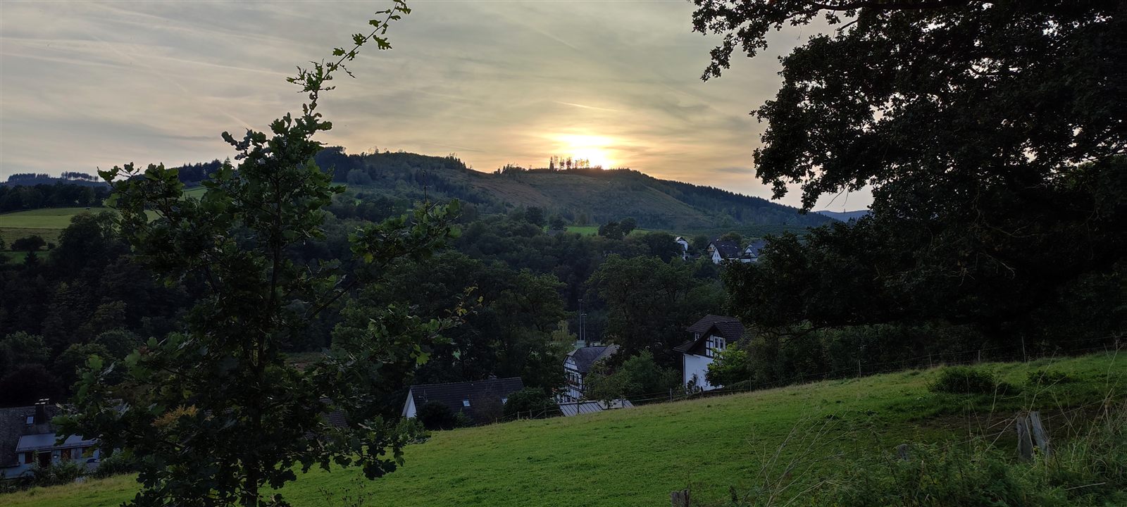 Sonnenuntergang über dem Tal